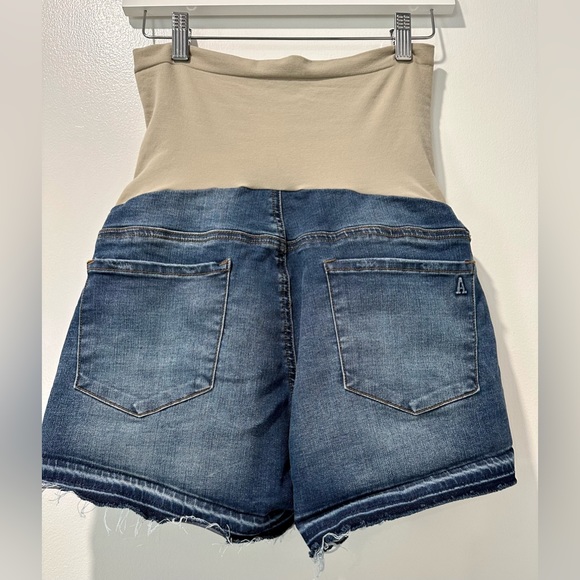 Articles of Society Women Maternity Jean Shorts Distressed Over Belly Size 30 - Picture 6 of 16